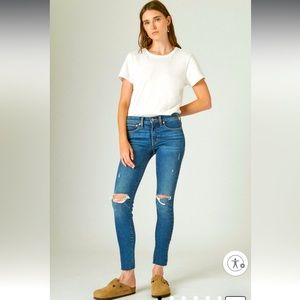 New Lucky Brand mid rise Ava jeans size 27
